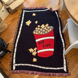 POPCORN HOME CINEMA THROW BLANKET